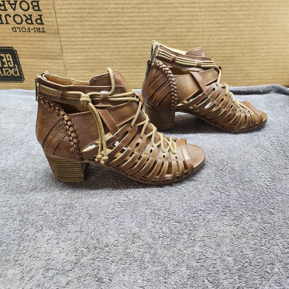 Not Rated Cupertine Brown Pump Strappy heeled shoes Women Size 8 b51